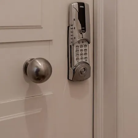 Chic 1-bedroom In Cais Do Sodre - Modern And