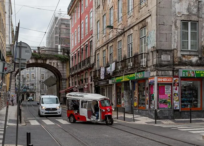Chic 1-bedroom In Cais Do Sodre - Modern And Daire *