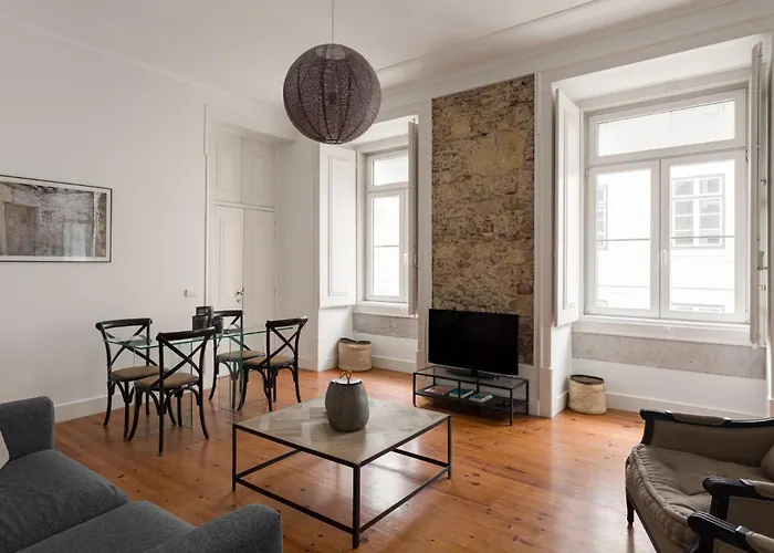 Chic 1-bedroom In Cais Do Sodre - Modern And Daire *