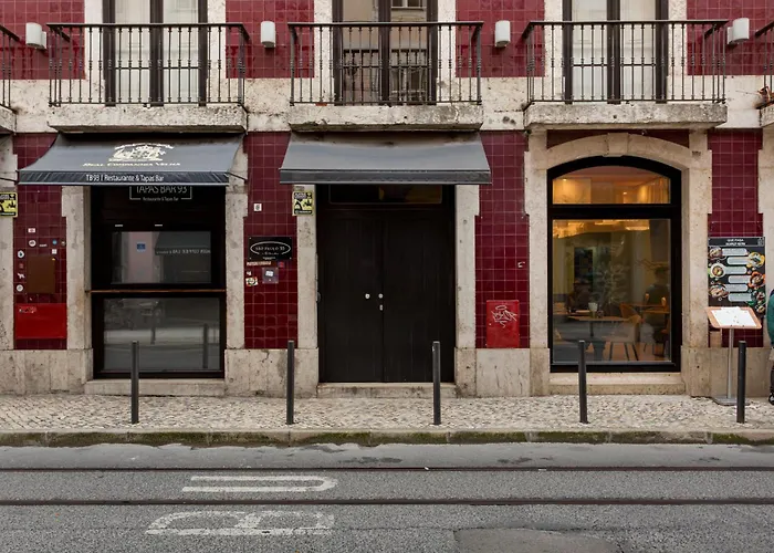 Daire Chic 1-bedroom In Cais Do Sodre - Modern And *